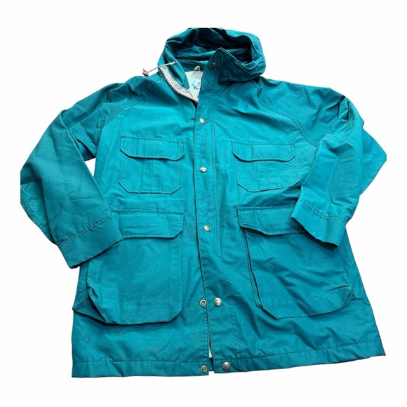 Woolrich Other - Woolrich Jacket Parka Barn Coat Vintage Women Size M Medium Detachable Hood